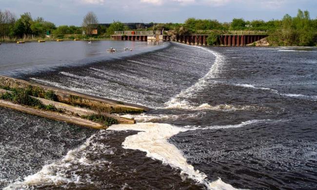 河流污染成为英国地方选举的关键问题